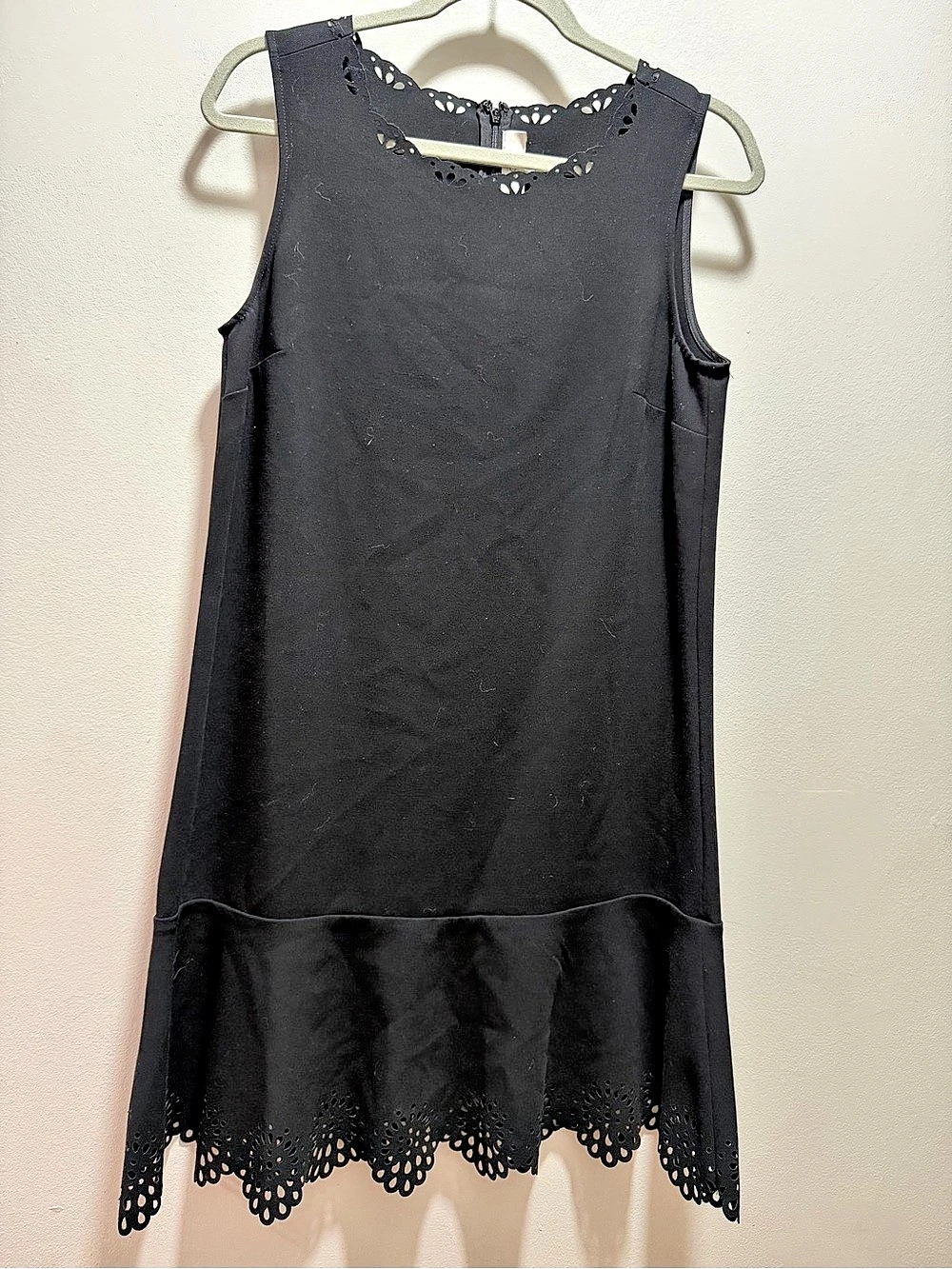 LOFT Scalloped Eyelet Laser Cut Sleeveless Shift Dress Black Size 8